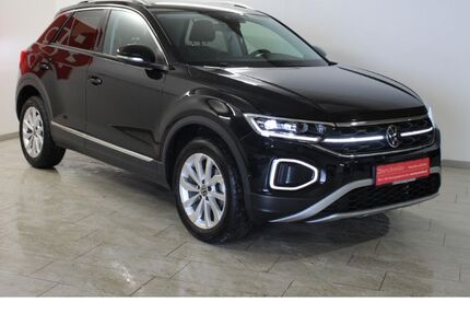 VW T-Roc 12.731 km 28.950 € Schopfloch 91626
