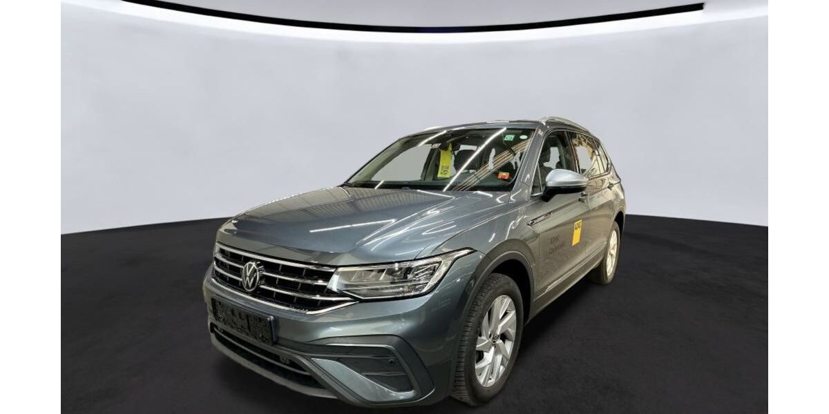VW Tiguan Allspace 37.125 km 25.739 &euro; Braunschweig 38112