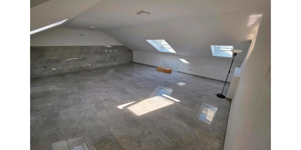 Dachgeschoßwohnung Neustadt an der Weinstraße - 2 Zimmer, 60 m&sup2;, 660&euro; | Angebot:26399629