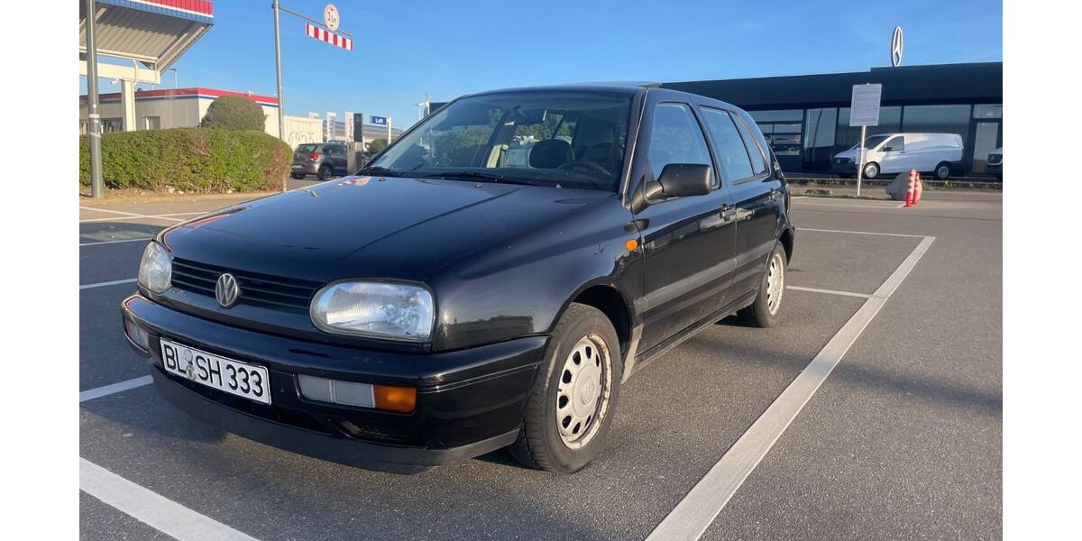 VW Golf 131.000 km 850 &euro; Balingen 72336