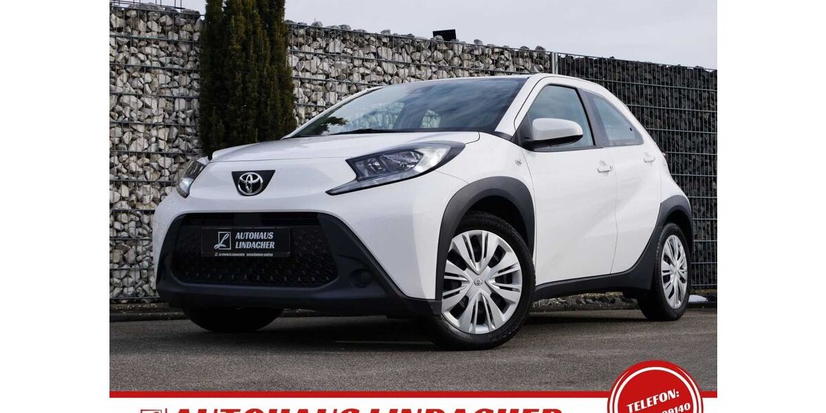 Toyota Aygo (X) 83.557 km 12.670 &euro; Schwäbisch Gmünd 73527