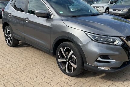 Nissan Qashqai 140.900 km 14.490 &euro; Hamburg 21107