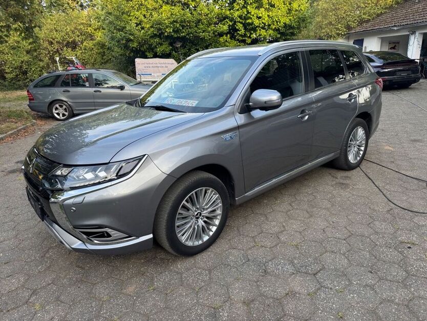 Plug-in Hybrid Outlander