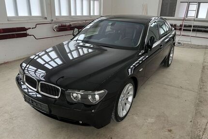 BMW 745