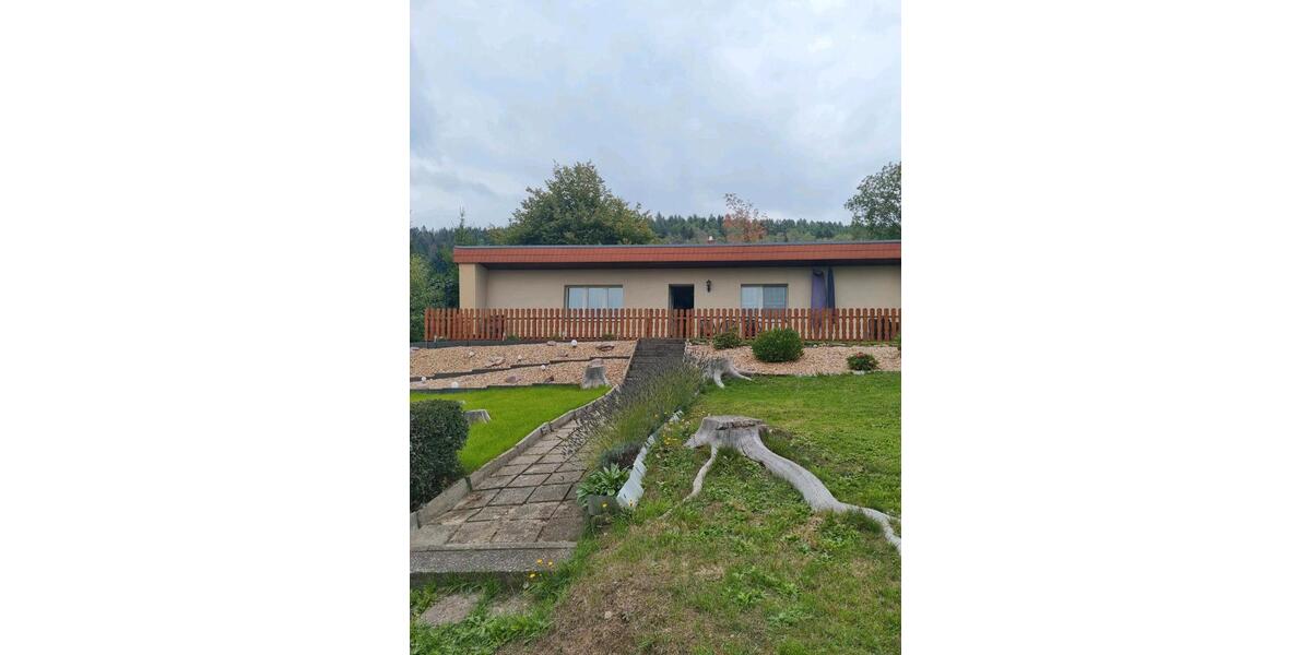 Ferienhaus im Außenbereich mit großem Grundstück & Brunnen 3 zimmer