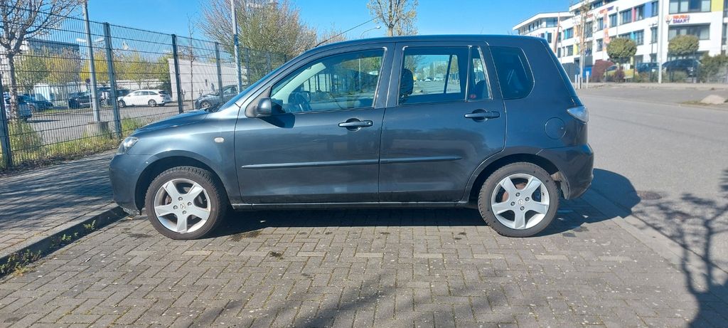 Mazda 2 129.000 km 2.500 &euro; Ludwigshafen 67063