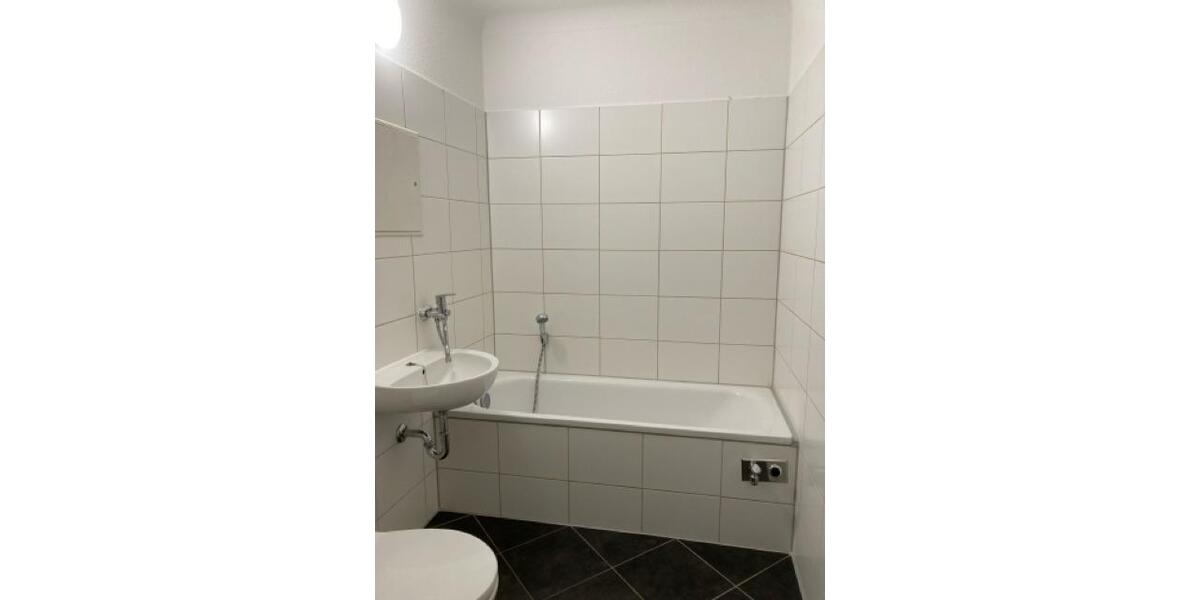 Erdgeschoßwohnung Stadtilm - 2 Zimmer, 42 m&sup2;, 235&euro; | Angebot:26382384