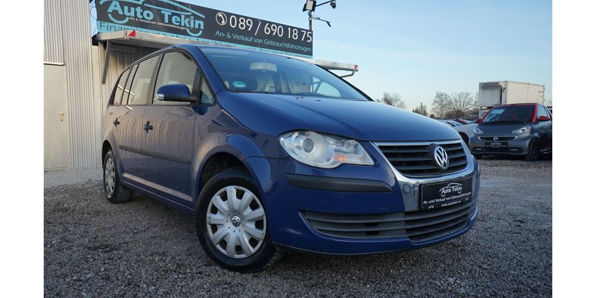 VW Touran 281.332 km 2.950 &euro; München 81829