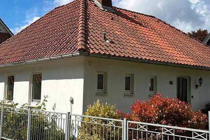 Haus Buxtehude - 3 Zimmer, 95 m&sup2;, 1.150&euro; | Angebot:26659989