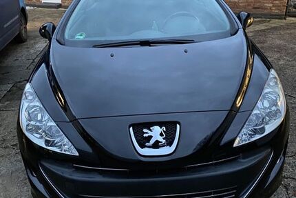 Peugeot 308 117.568 km 8.999 &euro; Schloß Holte - Stukenbrock 33758