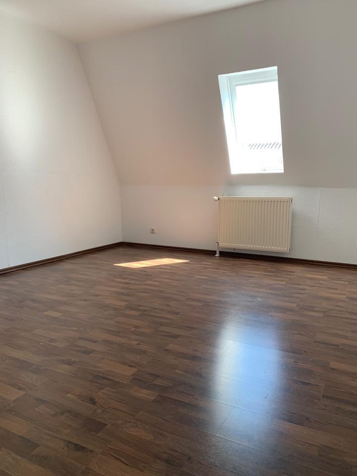 Großzügige DHH in Toplage von Apen – 130 m² Wfl.+62 m² Souterrain