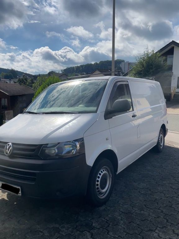 VW T5 Transporter 268.000 km 9.900 € Detmold 32756