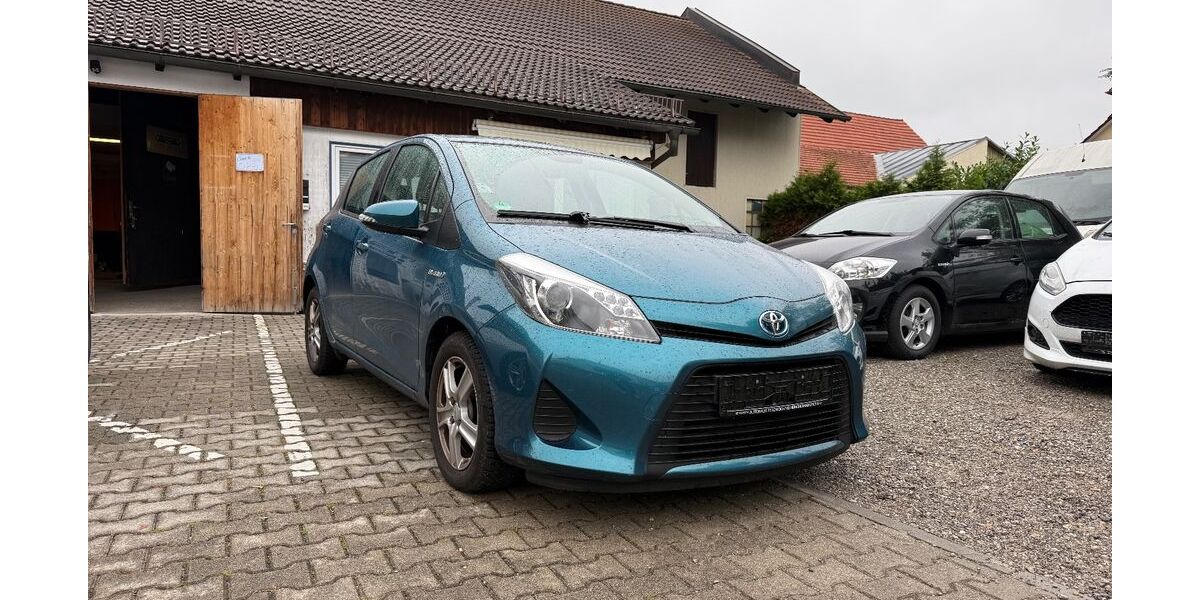 Toyota Yaris 76.340 km 9.999 € München 80995
