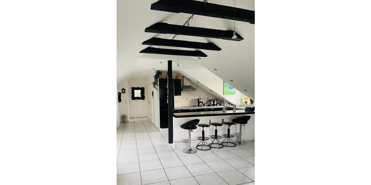 Dachgeschoßwohnung Velbert Velbert-Mitte - 3.5 Zimmer, 100 m&sup2;, 1.000&euro; | Angebot:24606645