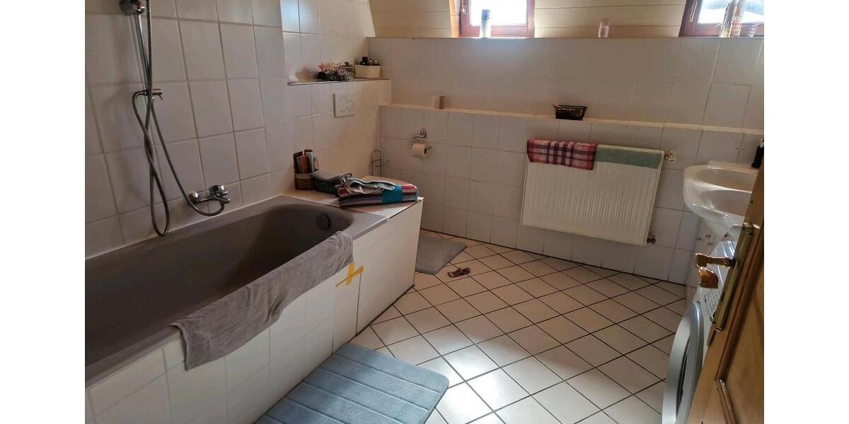 Etagenwohnung Armsheim - 4 Zimmer, 100 m&sup2;, 1.115&euro; | Angebot:26396965