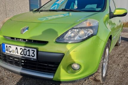 Renault Clio 103.000 km 2.700 &euro; Baesweiler 52499