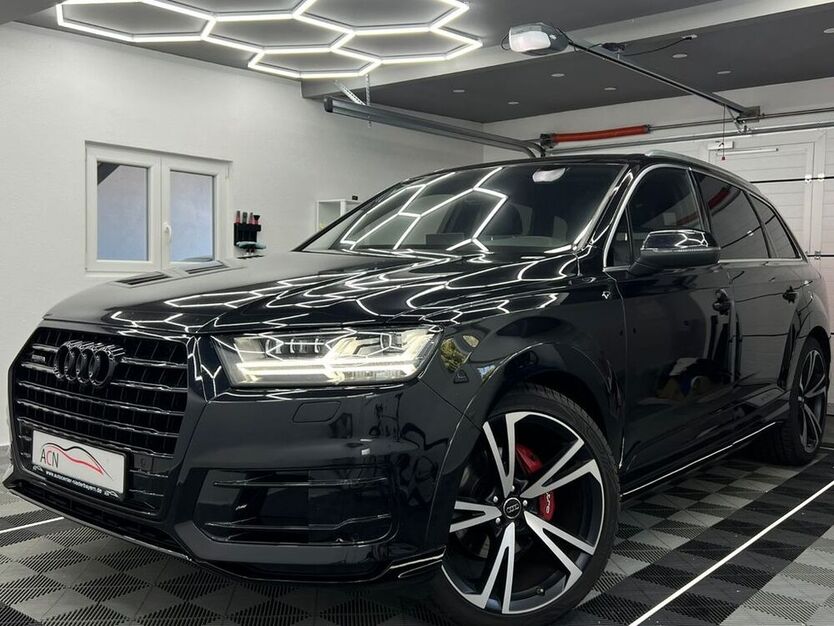 Q7