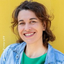Mia Pittroff - Ich geh schon mal nach hinten los 16.05.2026 Showfenster Theater