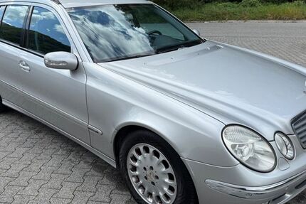 Mercedes-Benz E 270 278.000 km 3.800 &euro; Mayen 56727