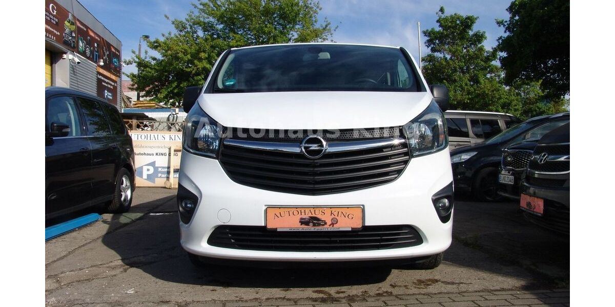 Opel Vivaro 225.000 km 11.880 &euro; Berlin 12681