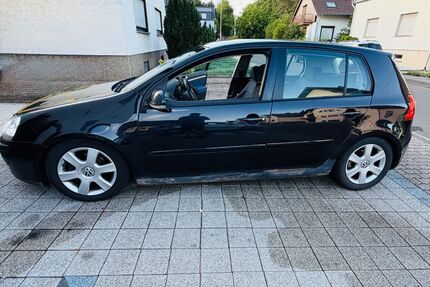 VW Golf 151.500 km 2.400 &euro; Schwalbach 66773