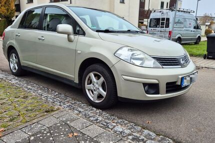 Nissan Tiida 62.000 km 4.490 &euro; Metzingen 72555