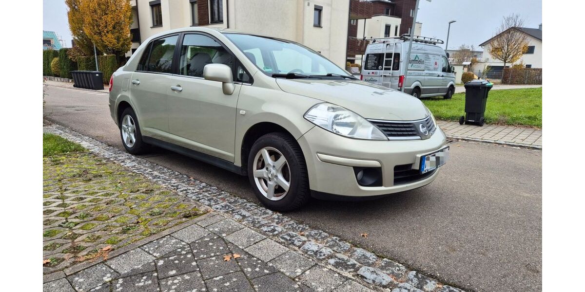 Nissan Tiida 62.000 km 4.490 &euro; Metzingen 72555