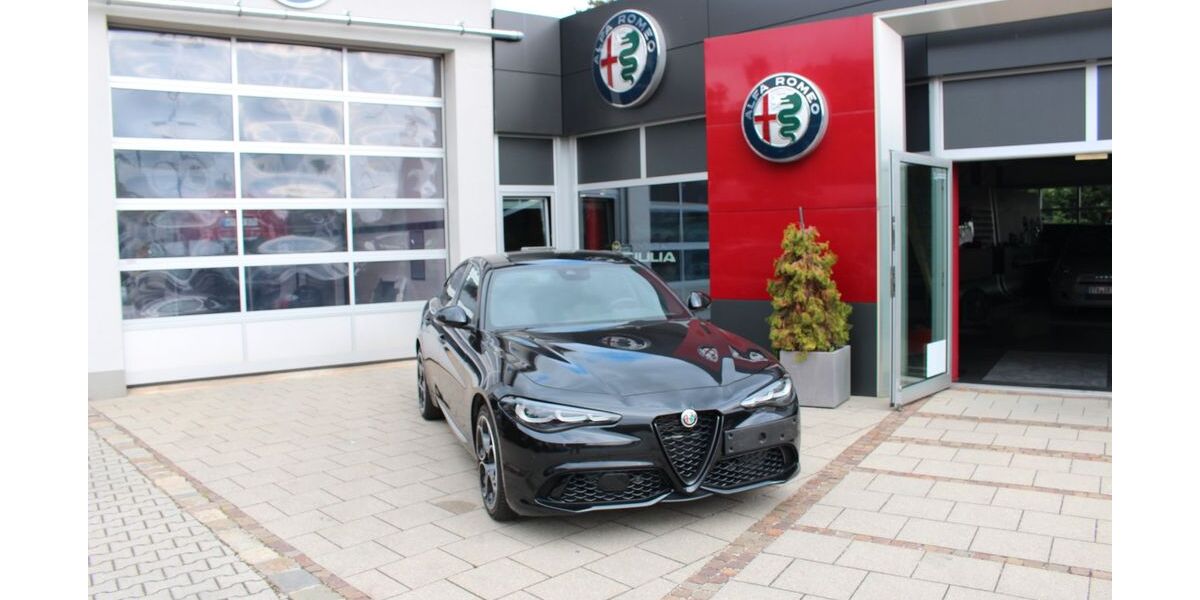 Alfa Romeo Giulia 13.700 km 36.900 &euro; Weilheim 82362