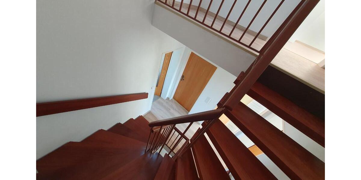 Reihenhaus Waldershof - 5 Zimmer, 130 m&sup2;, 1.300&euro; | Angebot:24832212