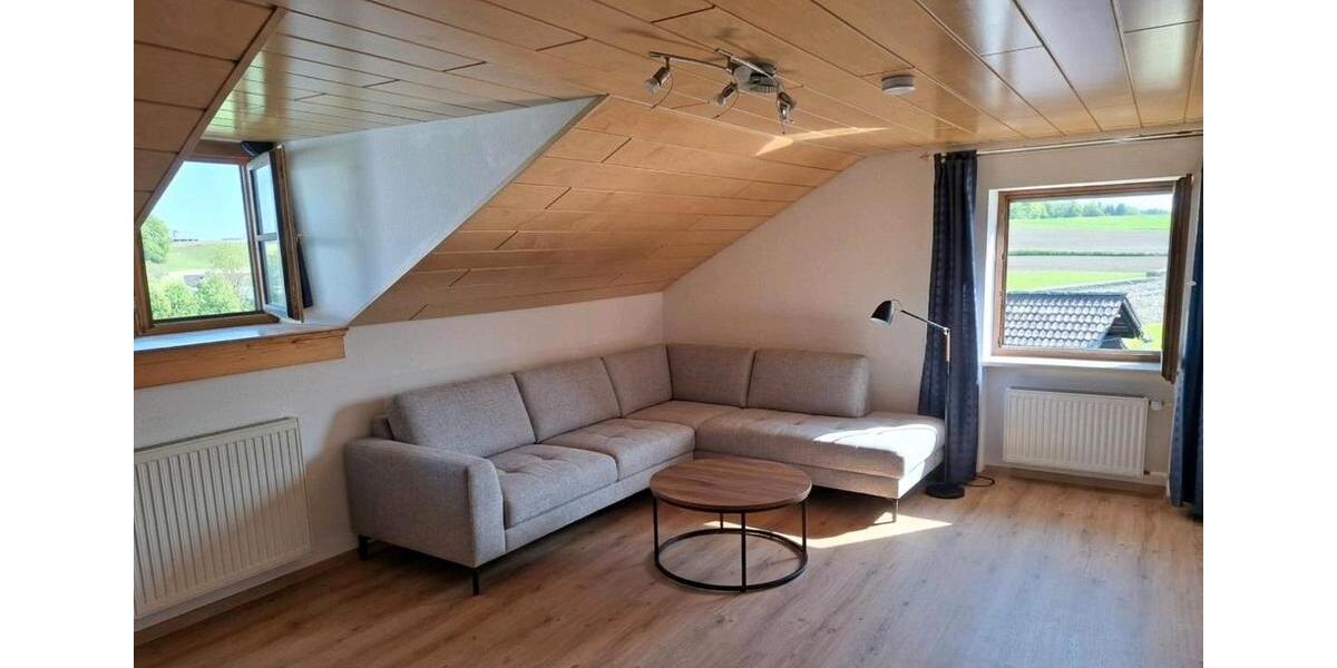 Dachgeschoßwohnung Burgkirchen an der Alz - 2.5 Zimmer, 70 m&sup2;, 750&euro; | Angebot:25309043