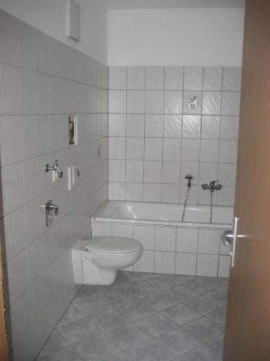 Etagenwohnung Limbach-Oberfrohna Oberfrohna - 2 Zimmer, 50 m&sup2;, 350&euro; | Angebot:26361511