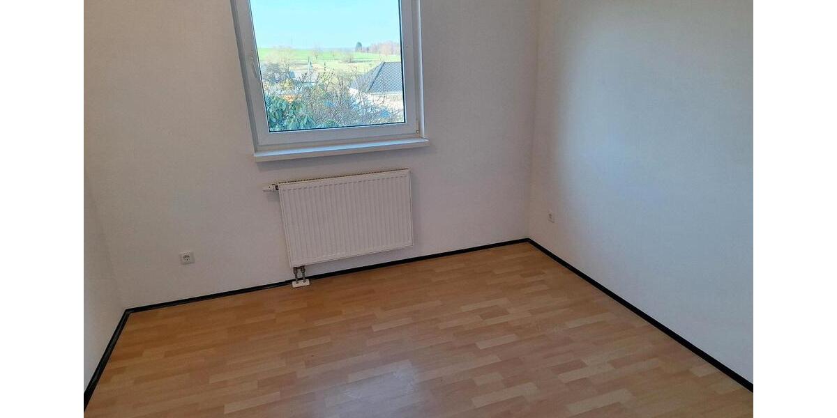 Bungalow Hattert - 4 Zimmer, 100 m&sup2;, 1.250&euro; | Angebot:25621470