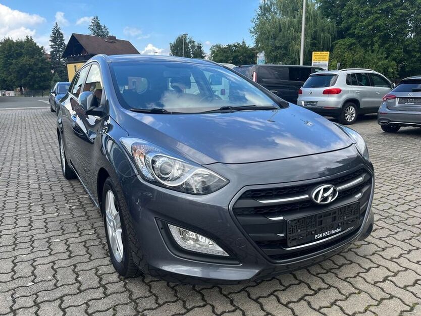 i30