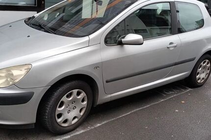 Peugeot 307 89.000 km 1.750 &euro; Koblenz 56073