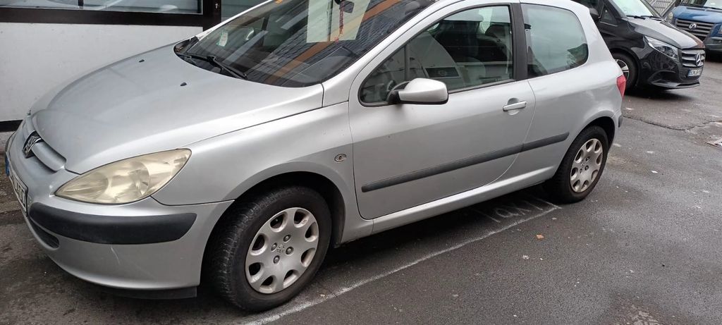 Peugeot 307 89.000 km 1.750 &euro; Koblenz 56073