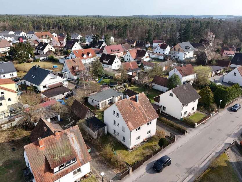 Haus zum Kaufen in Rednitzhembach 350.000 € 175 m²