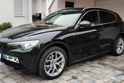 Alfa Romeo Stelvio 90.000 km 25.100 € Wittlich 54516