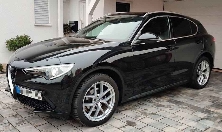 Alfa Romeo Stelvio 90.000 km 25.800 € Wittlich 54516