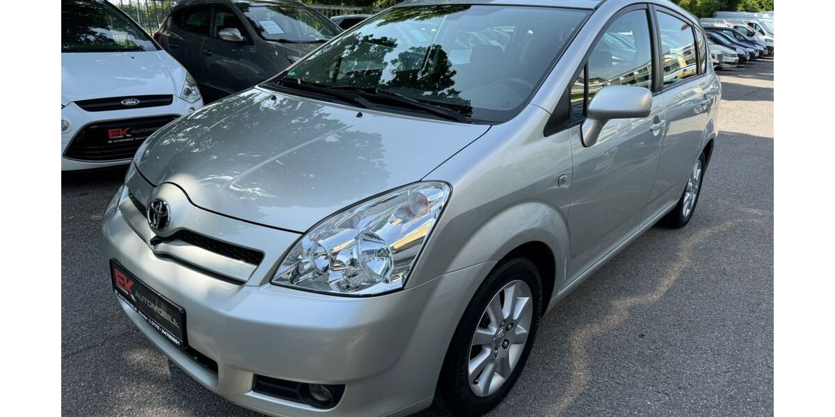 Toyota Corolla Verso 168.500 km 6.500 &euro; München 81243