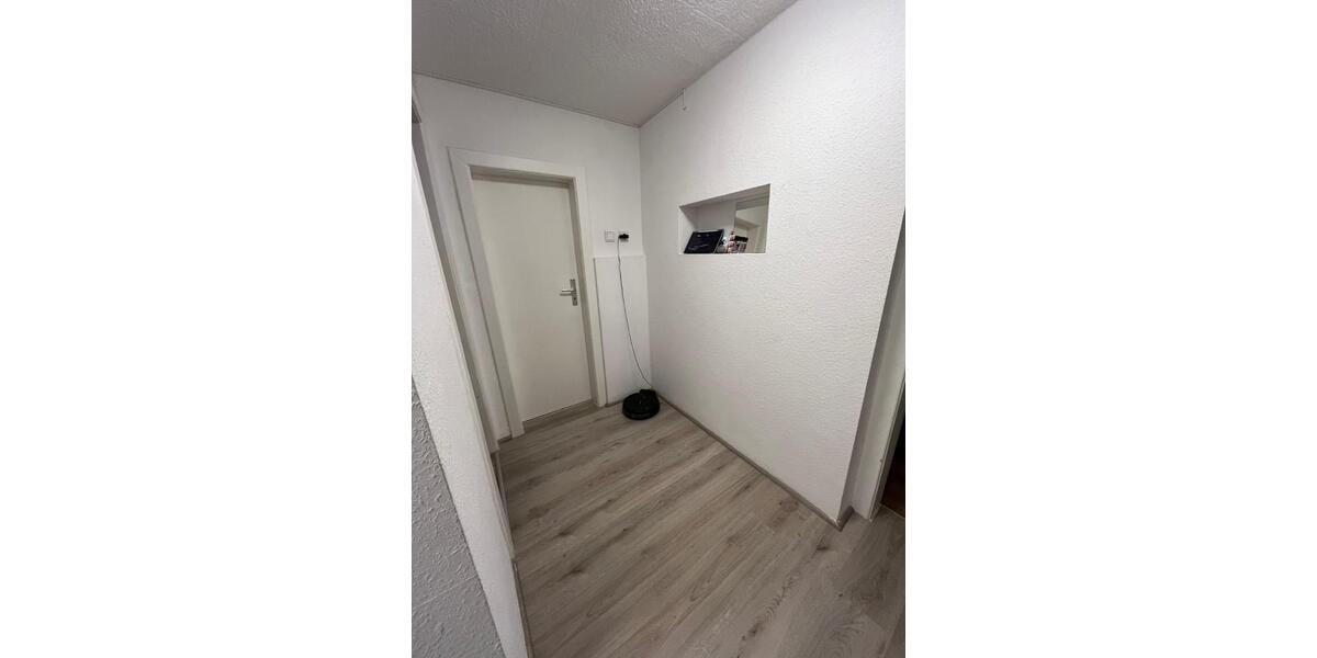 Dachgeschoßwohnung Mönchengladbach West - 3 Zimmer, 58 m&sup2;, 600&euro; | Angebot:26025022