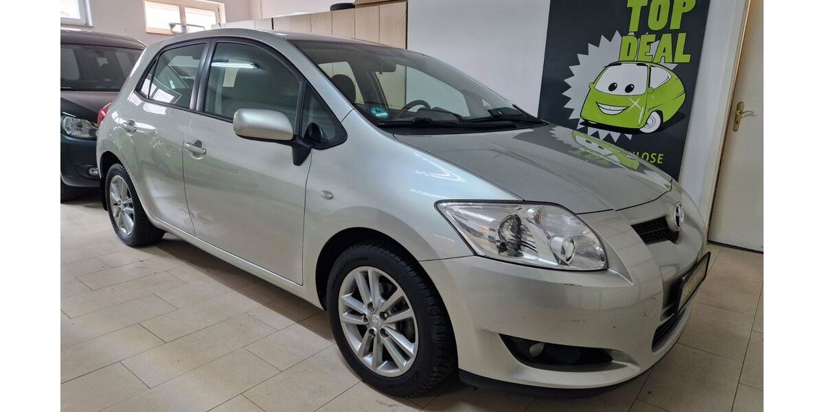 Toyota Auris 68.700 km 6.999 &euro; Dresden 01139