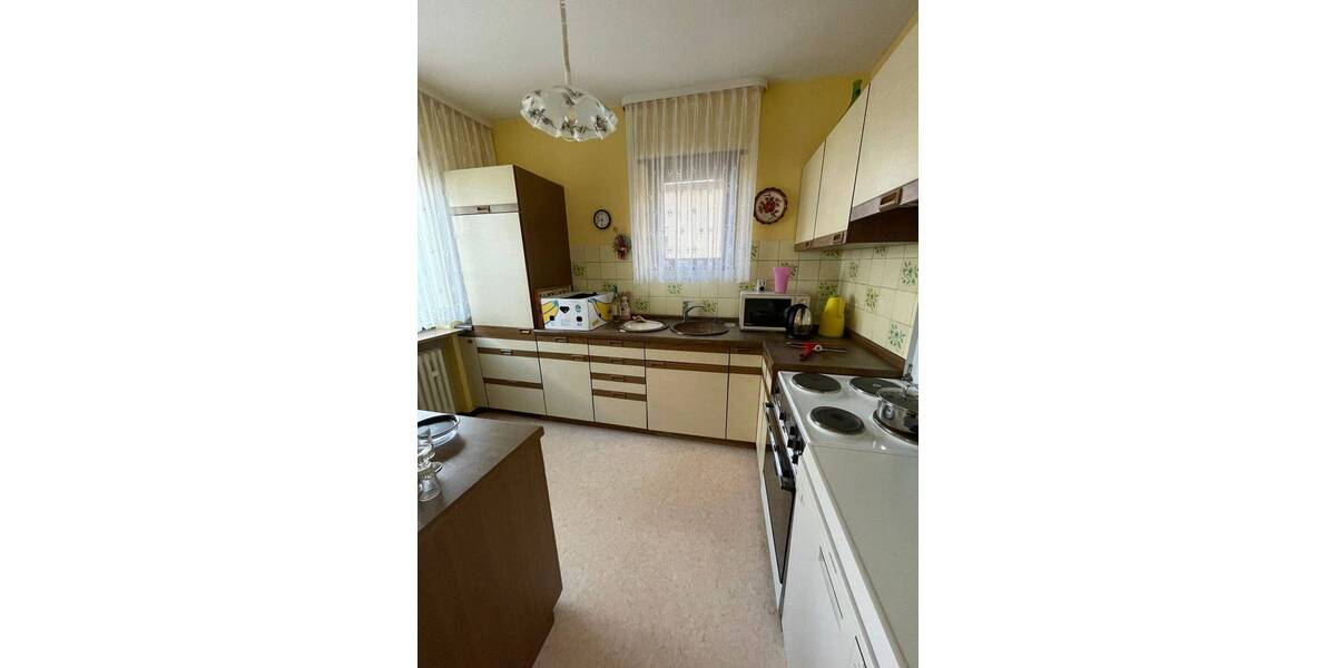 Solides Mehrfamilienhaus mit Ausbaupotenzial in Mannheim-Seckenheim 9 zimmer