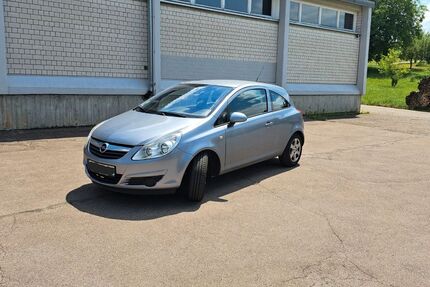 Opel Corsa 157.000 km 2.350 &euro; Ebersbach 73061