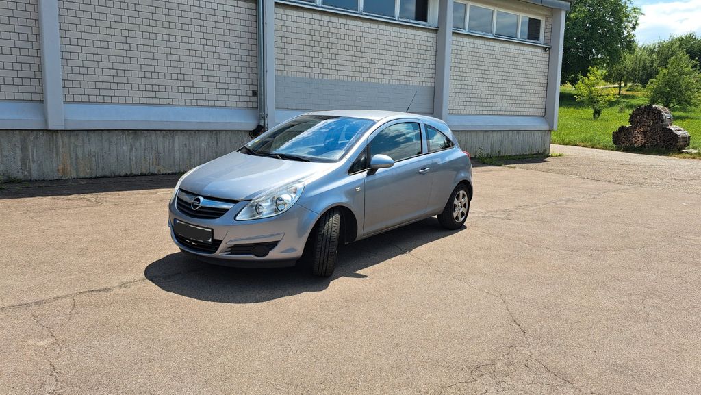 Opel Corsa 157.000 km 2.400 &euro; Ebersbach 73061