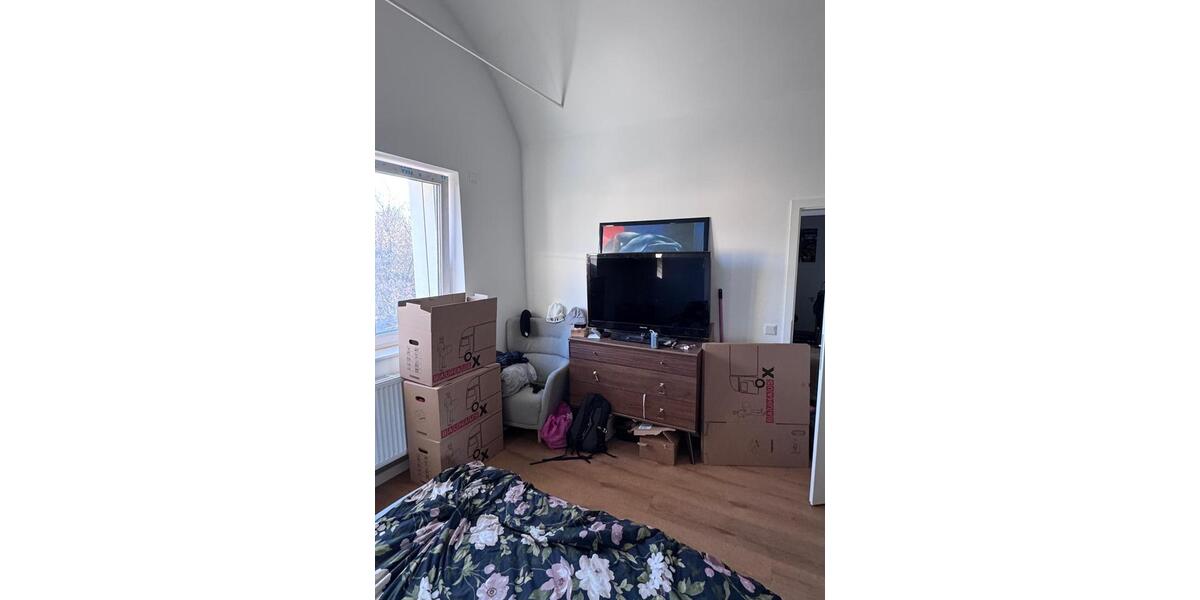 Einfamilienhaus Solingen Aufderhöhe - 3 Zimmer, 93 m&sup2;, 1.365&euro; | Angebot:24749971