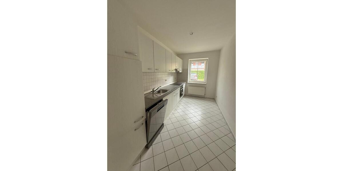 Etagenwohnung Ludwigslust - 2 Zimmer, 74 m&sup2;, 590&euro; | Angebot:26563577