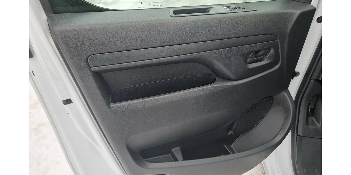 Opel Vivaro Edition M 9-Sitzer Automatik Zafira Life 87.900 km 27.900 &euro; Garrel 49681