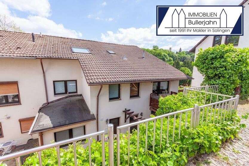 Haus zum Kaufen in Solingen 369.000 € 216 m²