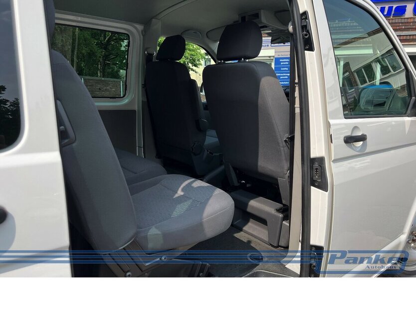VW T5 Transporter Kombi 1. Hand 8 sitzer 169.000 km 14.990 € Berlin 13187