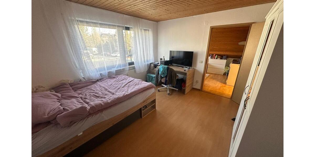 Dachgeschoßwohnung Würzburg Heuchelhof - 2 Zimmer, 43 m&sup2;, 500&euro; | Angebot:25431625